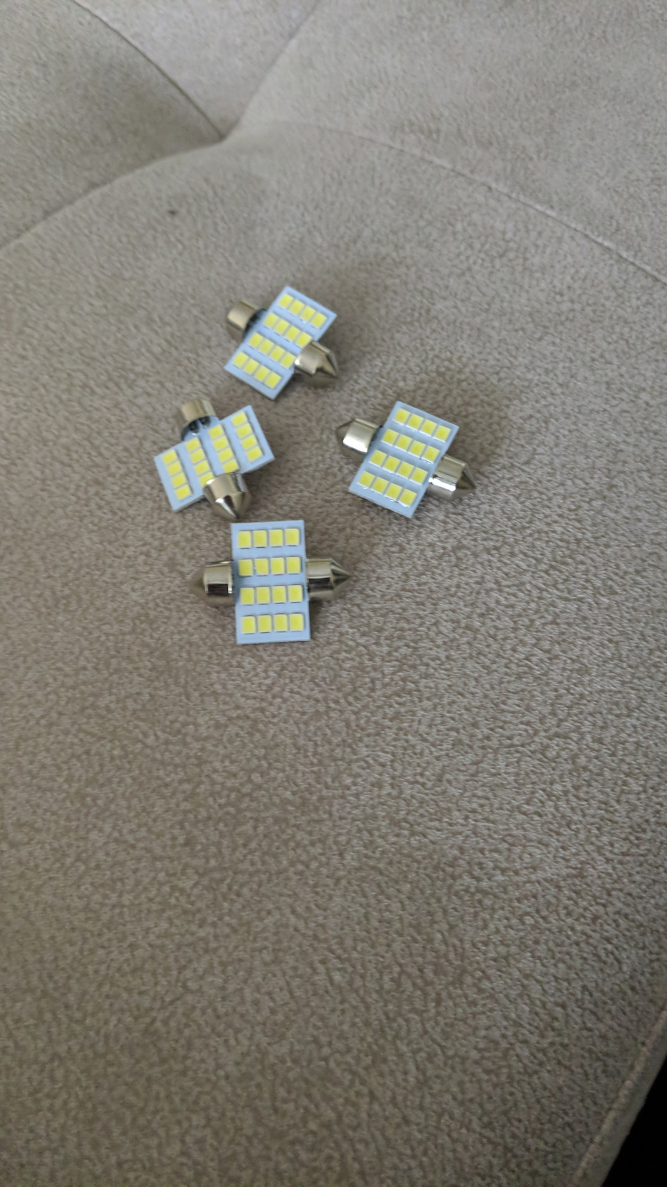 Заміна лампочок салону на LED 2