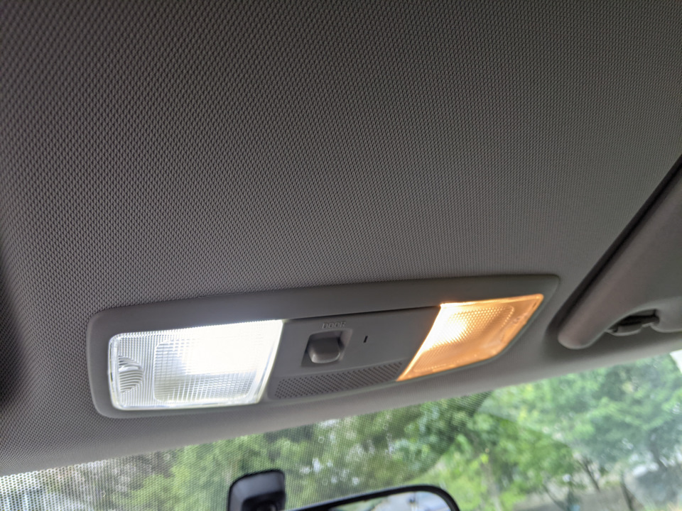 Заміна лампочок салону на LED 1