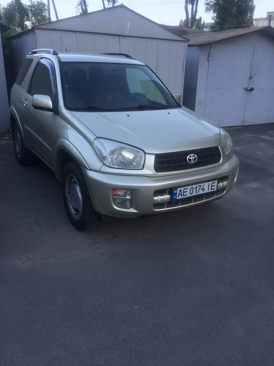 Продам Toyota RAV4