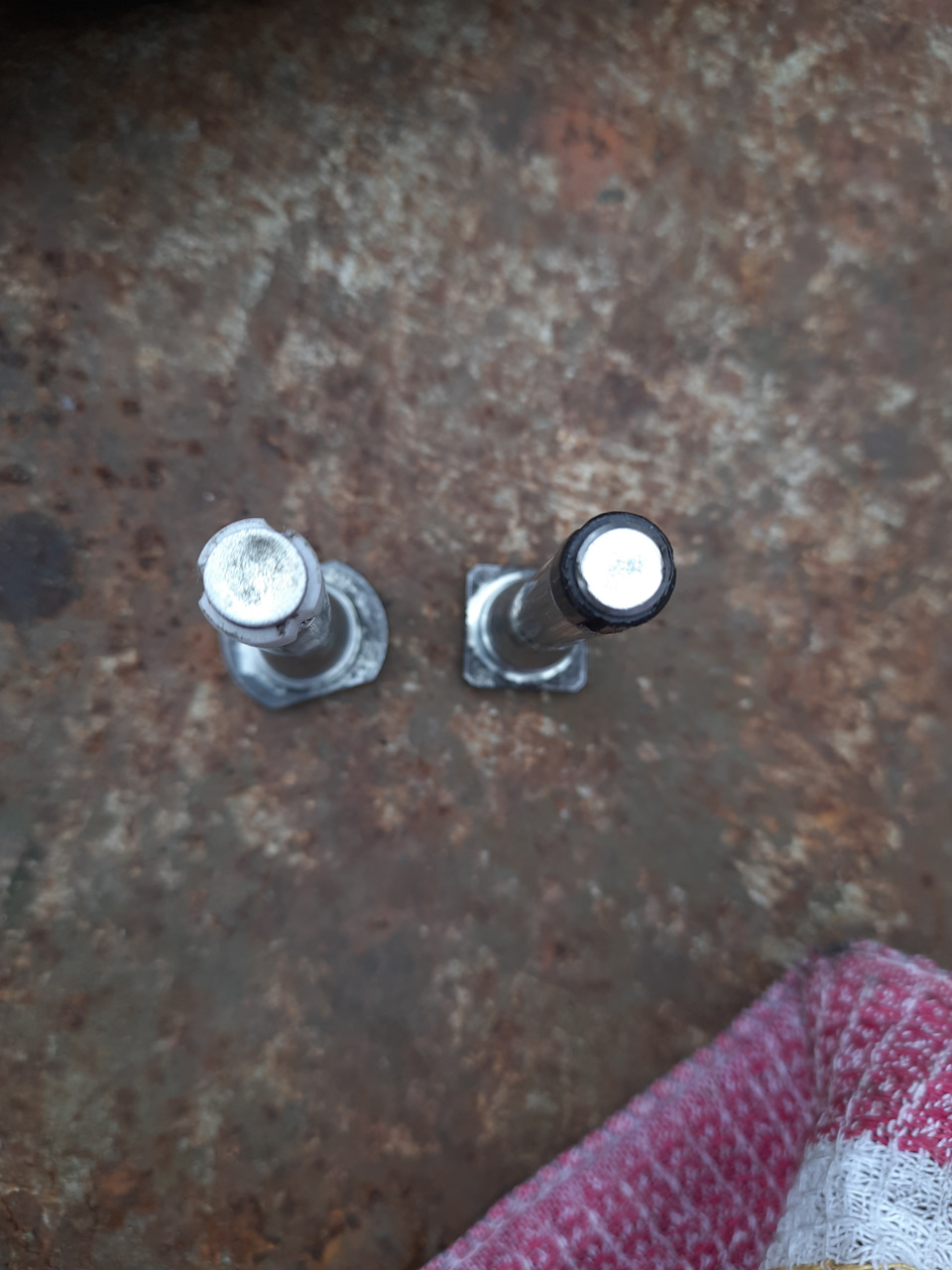 Втулки супортів аутлендер 3 3