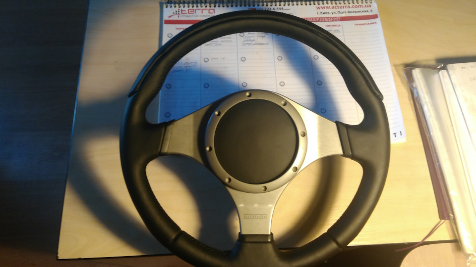 Руль MOMO 1
