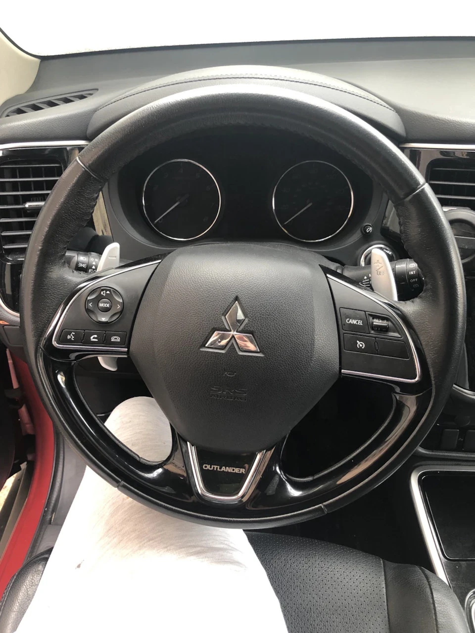 Встановлення керма від гібрида на Mitsubishi Outlander GT