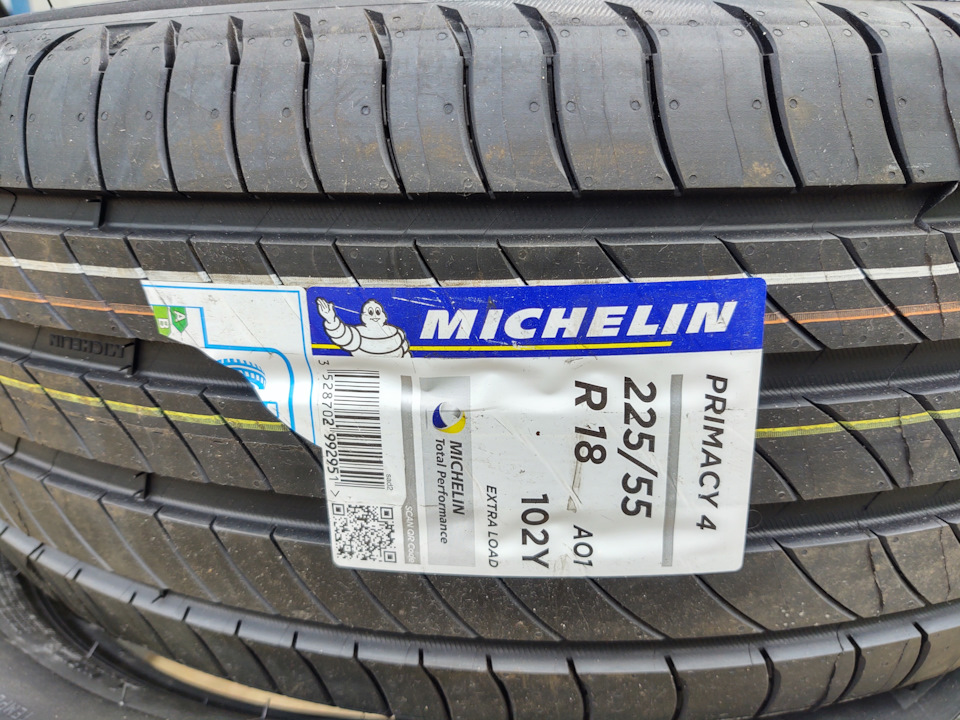 Встановлення оригінальних 18 дисків, системи TPMS Careud U912 та шин Michelin Primacy 4 225/55 4