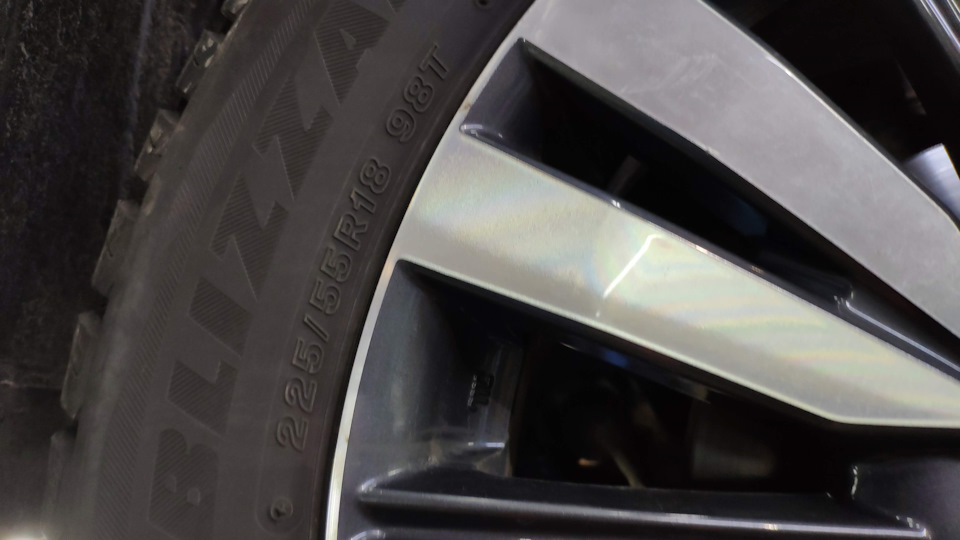 Їй довіряю її і купив Bridgestone Blizzak DM-V2 1