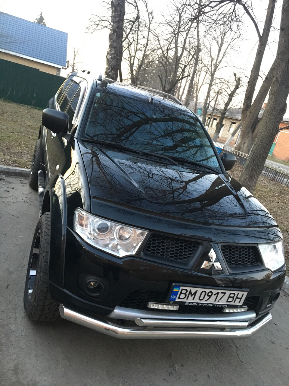 Перефарбував накладки на дзеркалах у чорний 😎 1