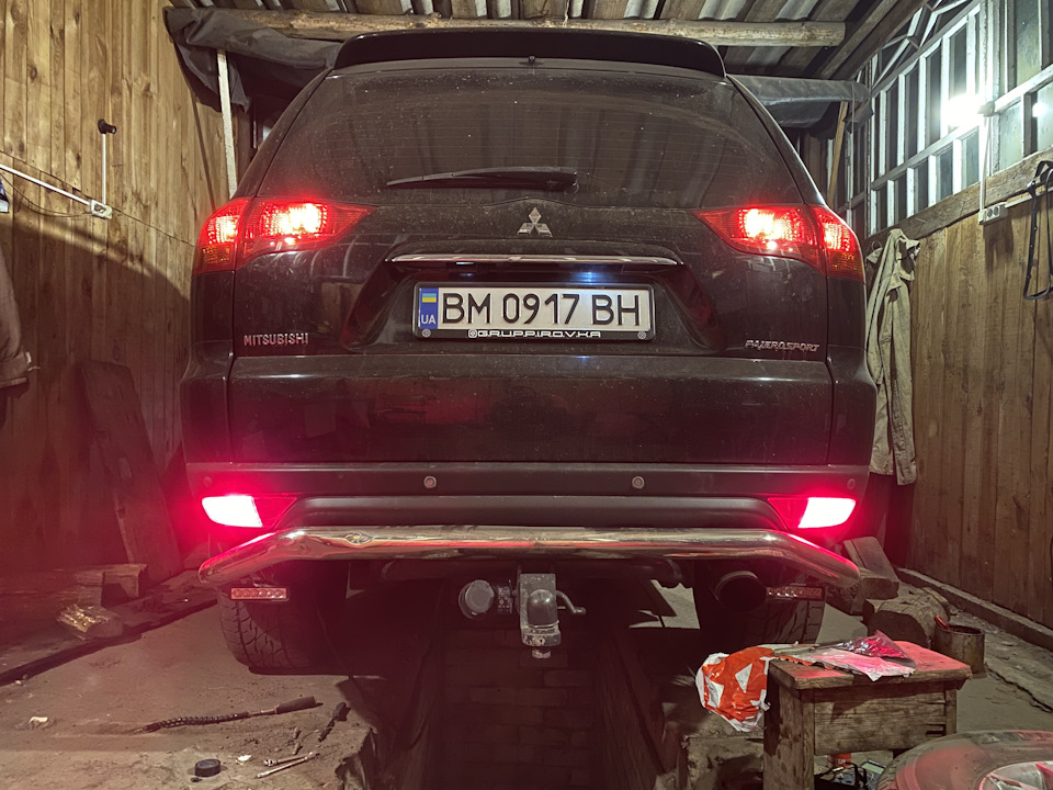 Тепер і у мого Pajero симетрія)) 3
