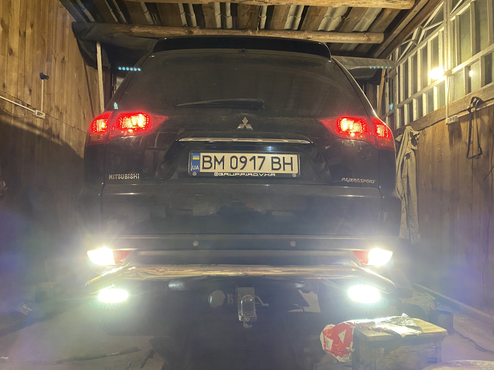 Тепер і у мого Pajero симетрія)) 4