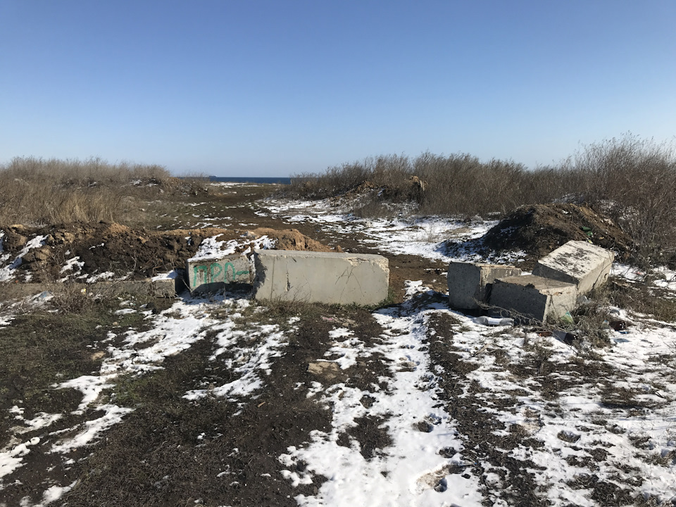 Вирішив спуститися до моря 1