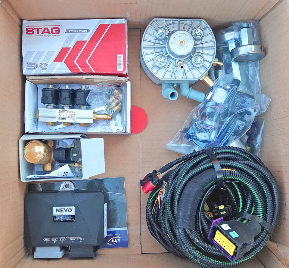 Установка ГБО KME Nevo з балоном 95л. на Pajero Sport 1