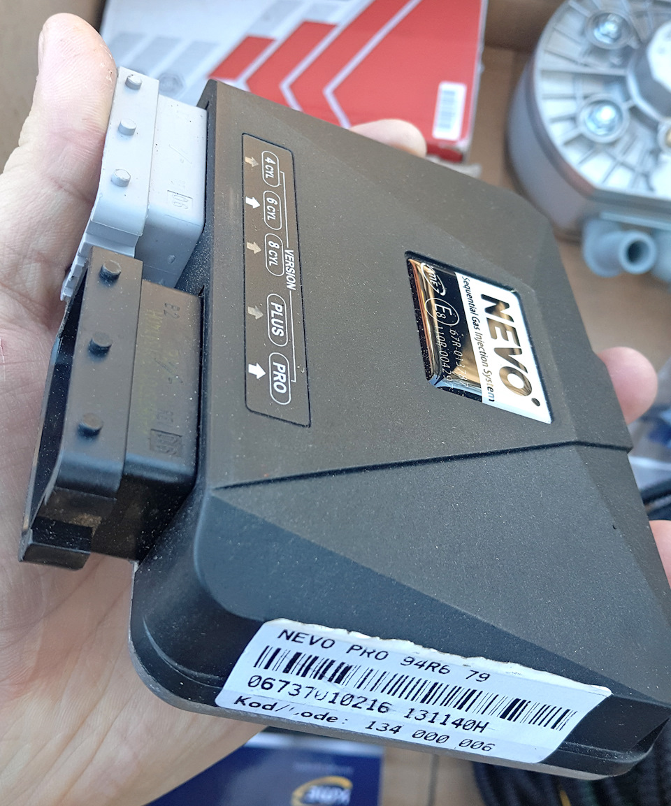 Установка ГБО KME Nevo з балоном 95л. на Pajero Sport 3