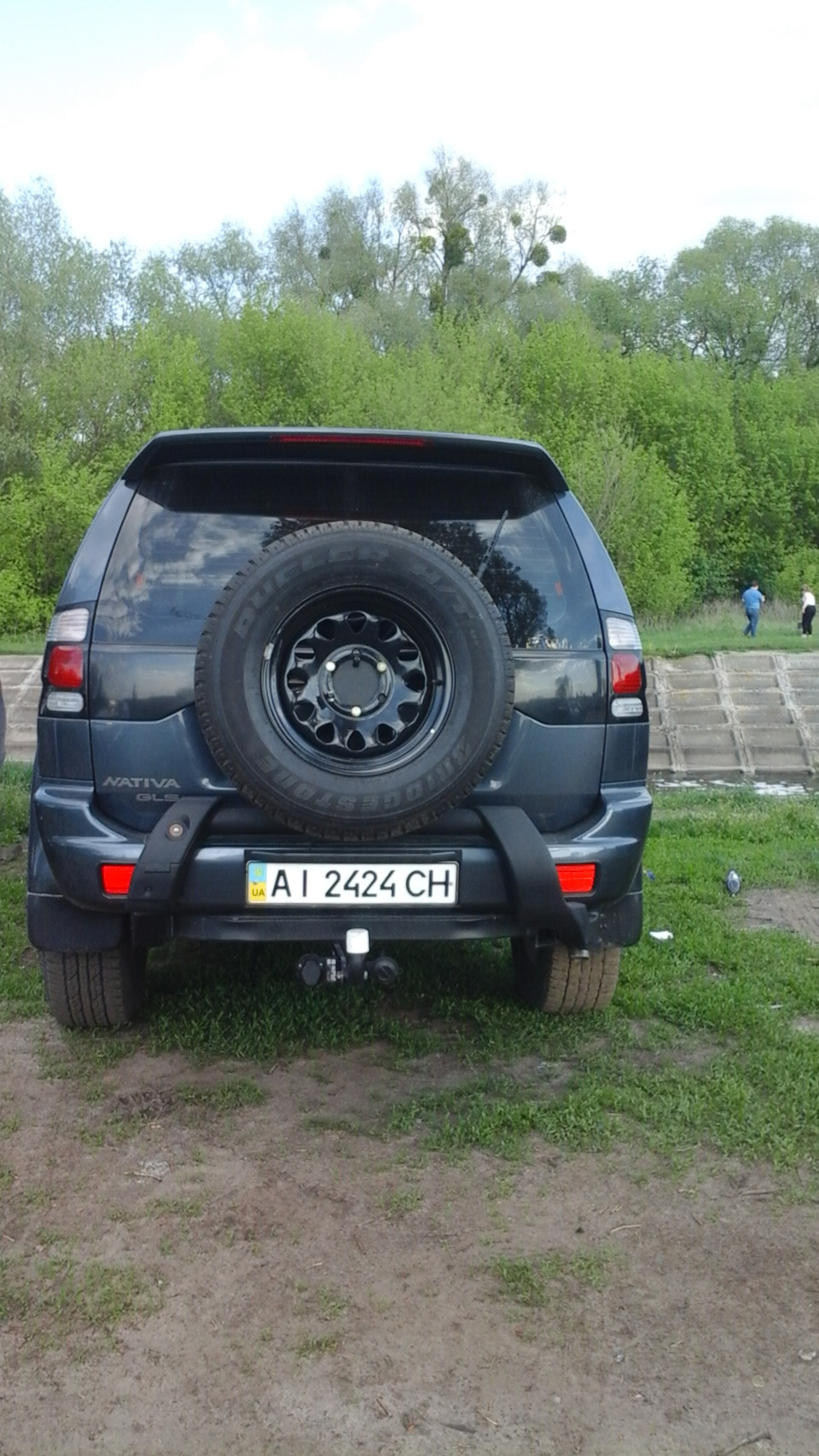 Хвіртка запаски від OPEL FRONTERA, гума. вогнегасник 1