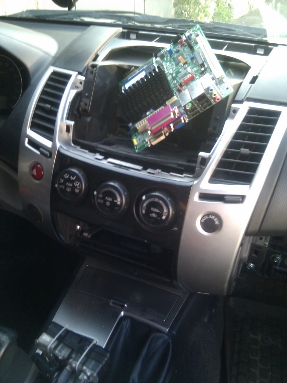 Імплантація Car PC. Частина 1. Основні компоненти. 2