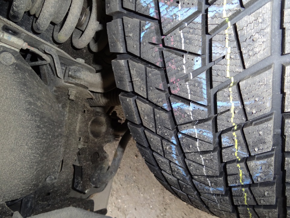 BRIDGESTONE BLIZZAK DM-V1 265x65x R17 112R 4