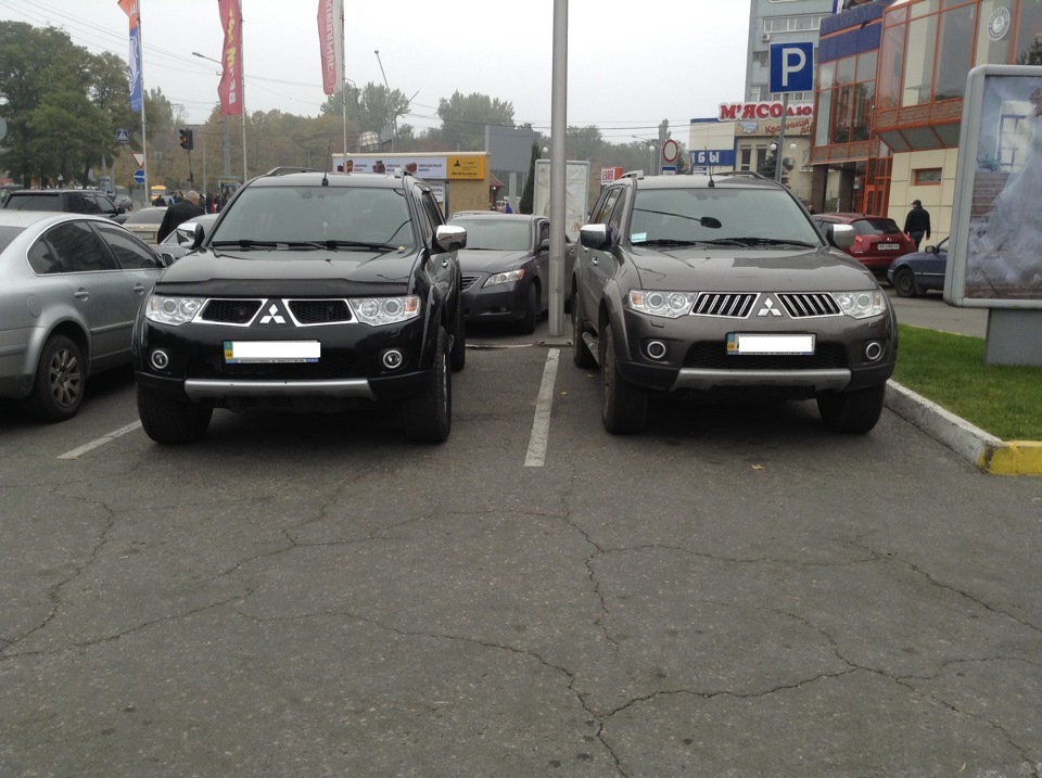 Розширювачі кмастила (проставки) hofmann на Mitsubishi Pajero Sport 5