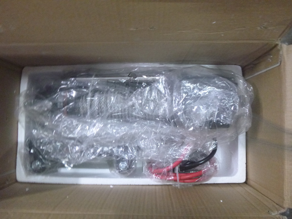 Лебедка Superwinch Tiger Shark 9500 5