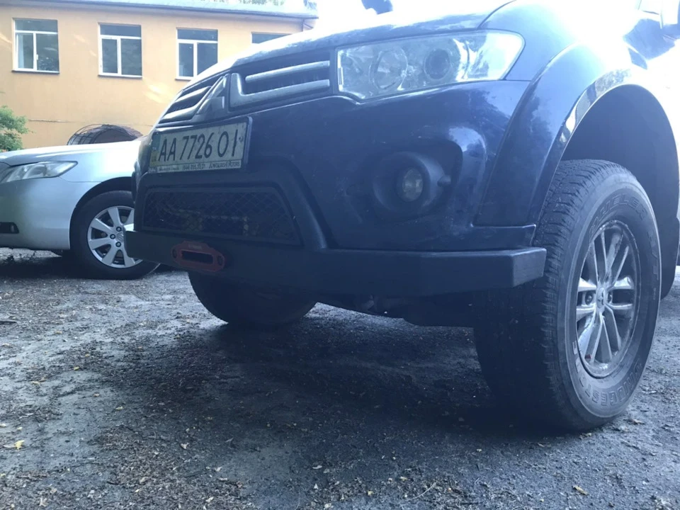 Лебідка в позаштатний бампер