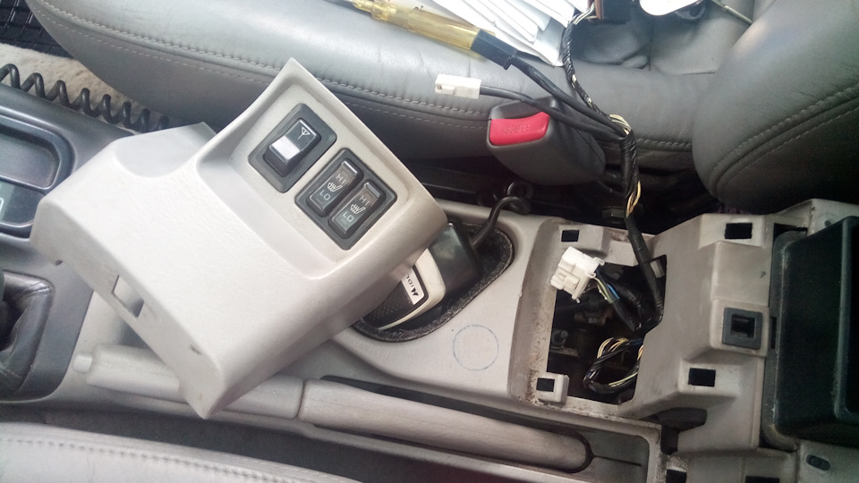 Додаткова розетка 12V 1