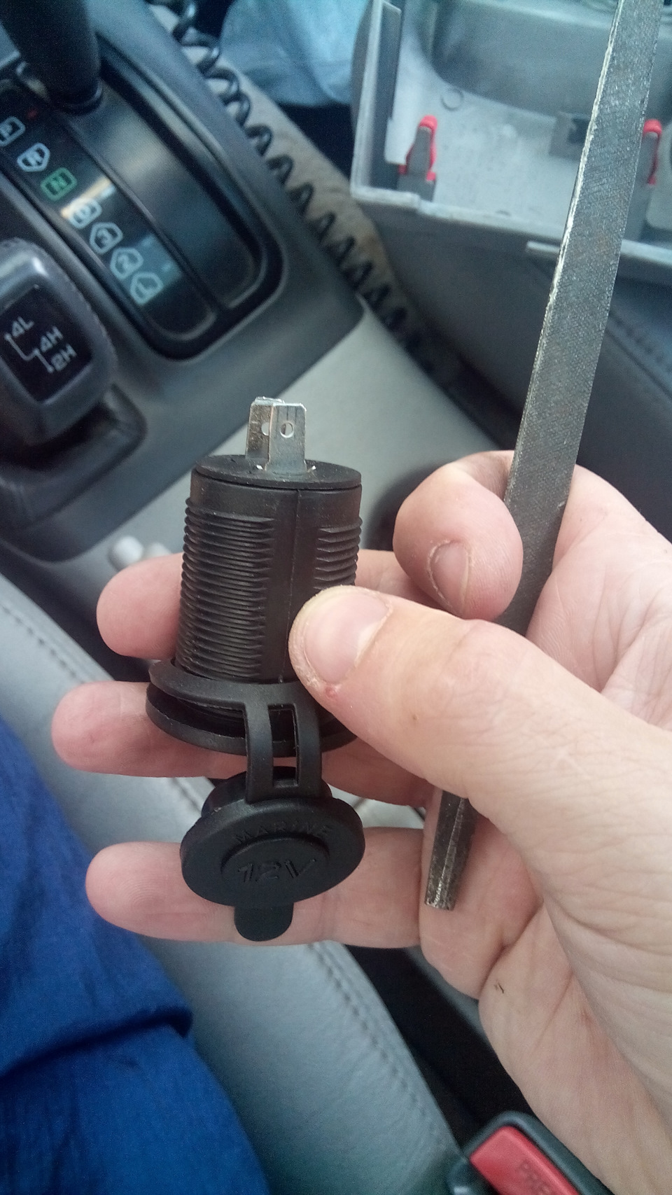 Додаткова розетка 12V 4