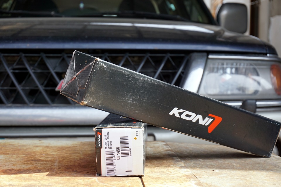 Амортизатори Koni Heavy Track (30-1456 передні) 1