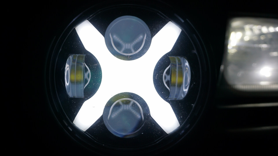 Світлодіодні фари (LED, Додаткові, Універсальні) на Mitsubishi Pajero Sport - Огляд та тест 3