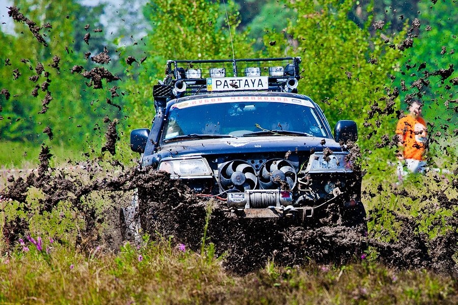 Додаткове охолодження вентиляторами від Peugeot 205 3