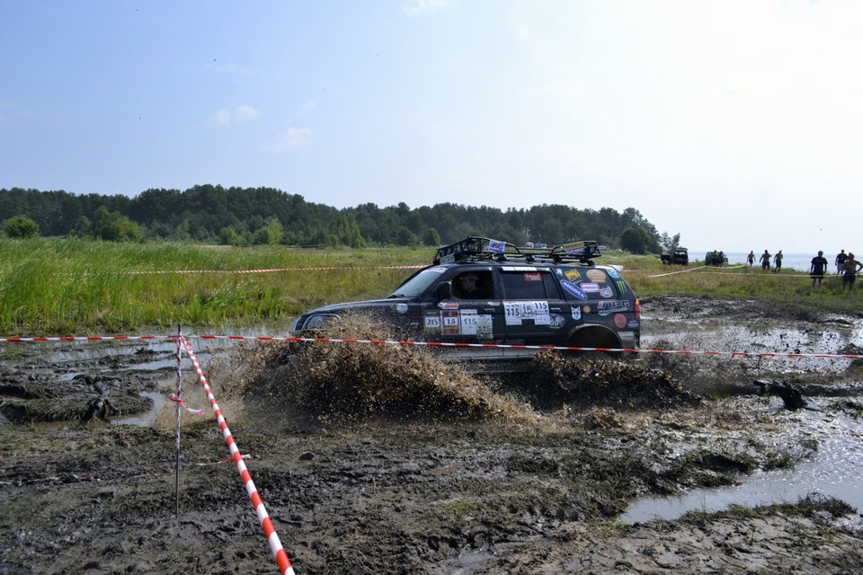 Фотонарізка 10. Mitsubishi Pajero Sport Pattaya Offroad Free Fest 2013 5