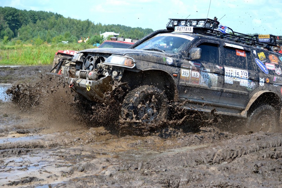 Фотонарізка 10. Mitsubishi Pajero Sport Pattaya Offroad Free Fest 2013 3