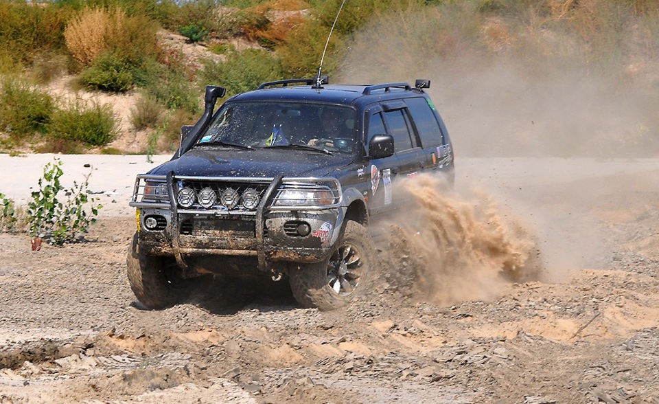 Фотонарізка оффроад 1. Mitsubishi Pajero Sport Pattaya 1