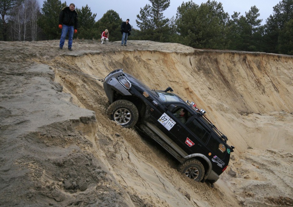 Фотонарізка оффроад 1. Mitsubishi Pajero Sport Pattaya 3