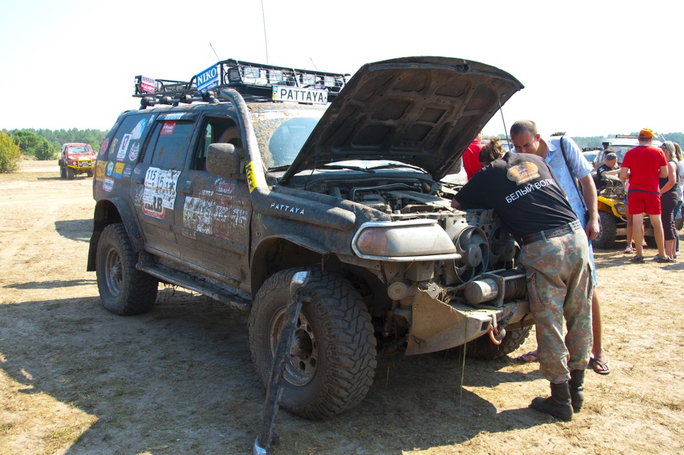 Фотонарізка оффроад 11. Mitsubishi Pajero Sport Pattaya 4