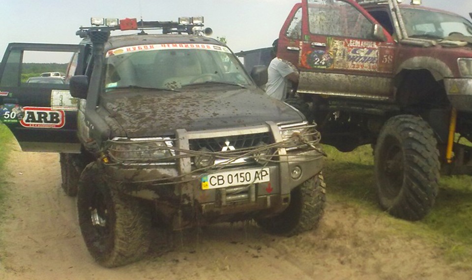 Фотонарізка оффроад 11. Mitsubishi Pajero Sport Pattaya 1