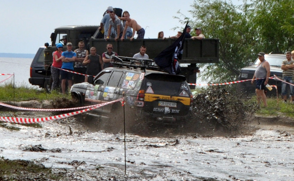 Фотонарізка оффроад 20. Mitsubishi Pajero Sport Pattaya Offroad Free Fest 2016 4