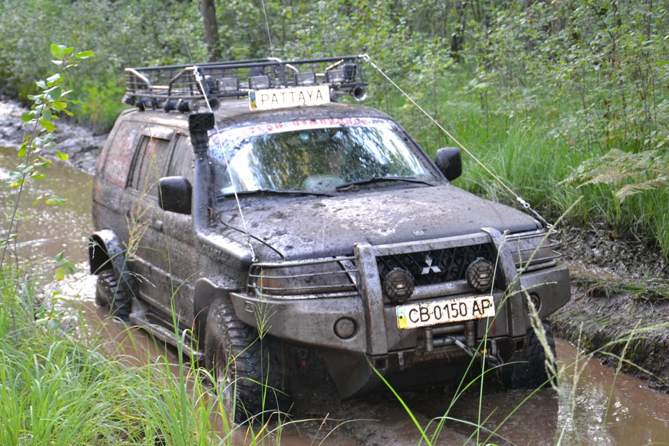 Фотонарізка оффроад 5. Mitsubishi Pajero Sport Pattaya 2