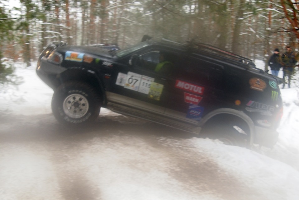 Фотонарізка оффроад 9. Mitsubishi Pajero Sport Pattaya 4