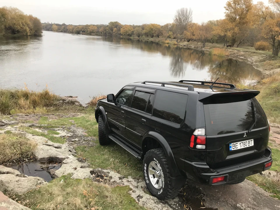 Фото на березі річки Південний Буг.