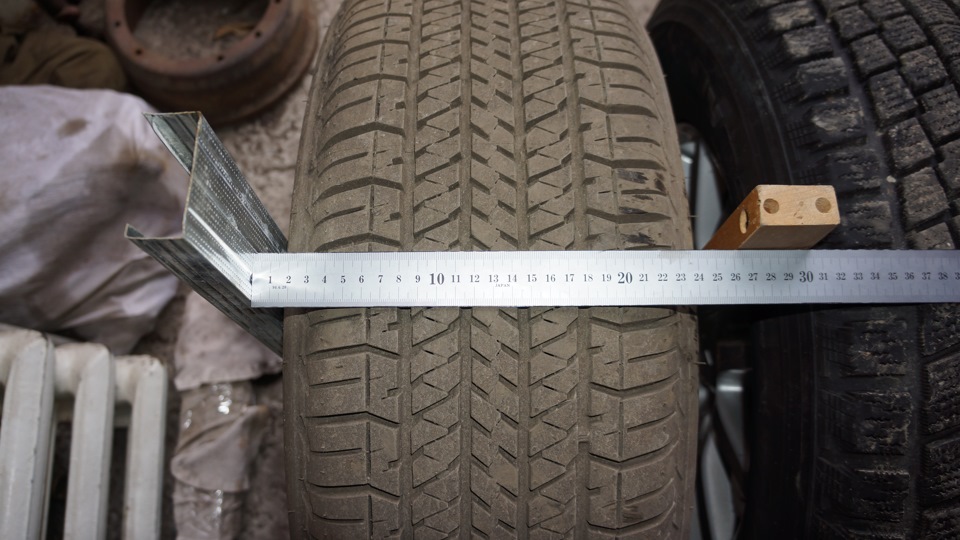 Розміри та вага - порівняння Bridgestone Dueler H/T 684 & Hankook Dynapro i*cept RW08 & BFGoodrich All Terrain T/A KO2 5