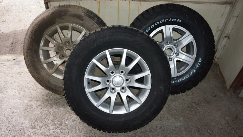Розміри та вага - порівняння Bridgestone Dueler H/T 684 & Hankook Dynapro i*cept RW08 & BFGoodrich All Terrain T/A KO2