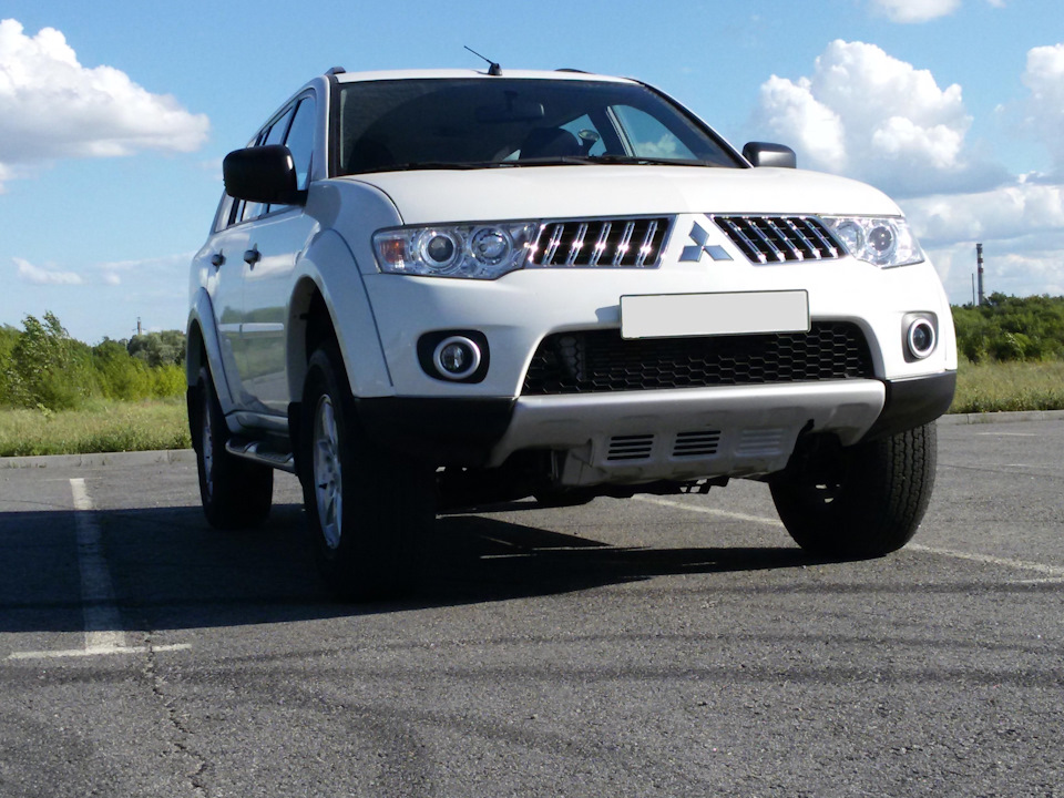 Альтернативна реальність або якою міг би бути Mitsubishi Pajero Sport II. 1