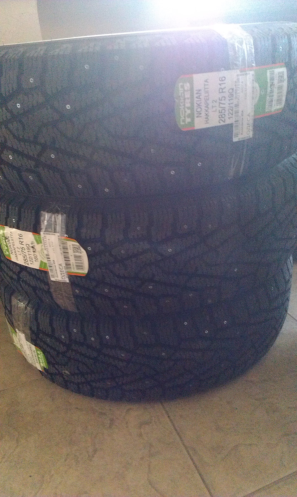 Зимова гума Nokian Hakkapeliitta LT2 285/75 R16 (мрії здійснюються) 4