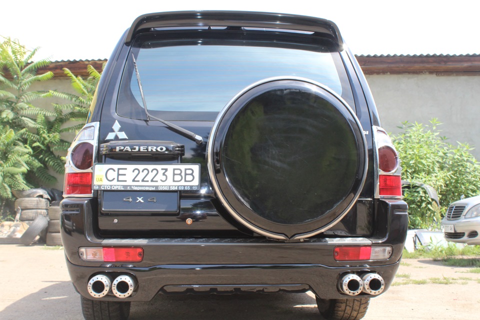 бампер задній 2