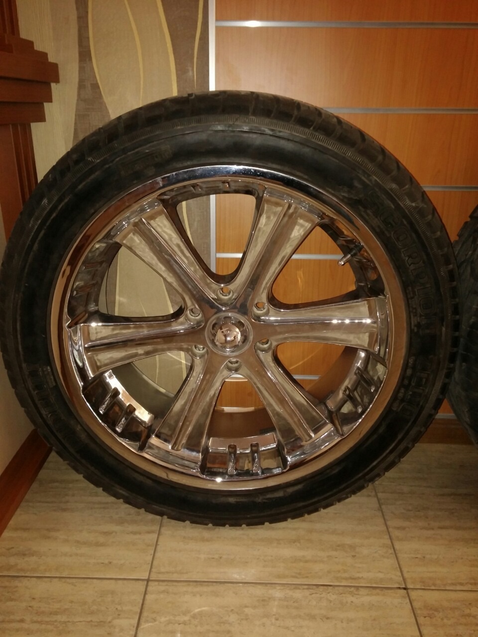 ЛАБУТЕНИ НА R 22 1