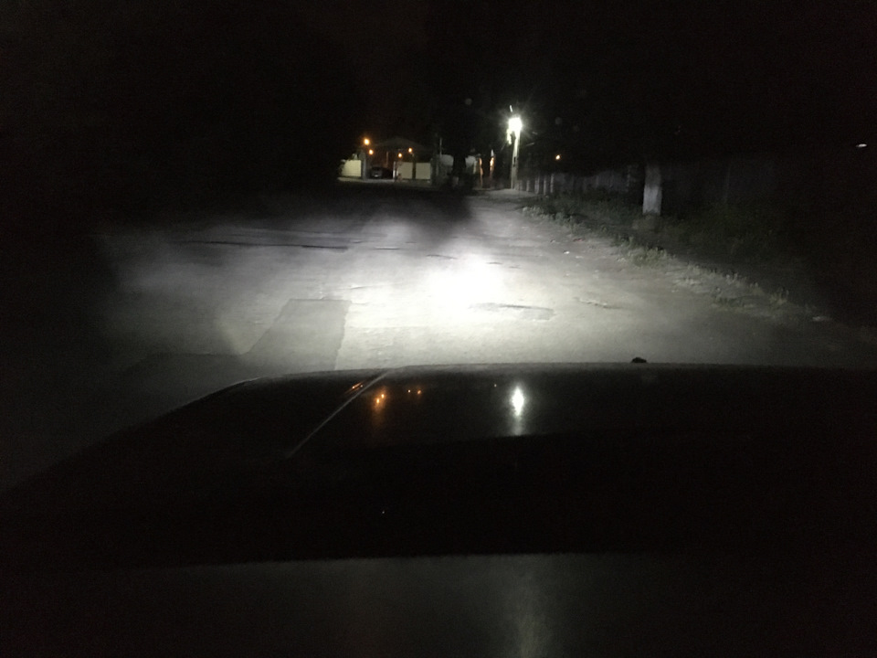 Заміна лампочок Н4 2