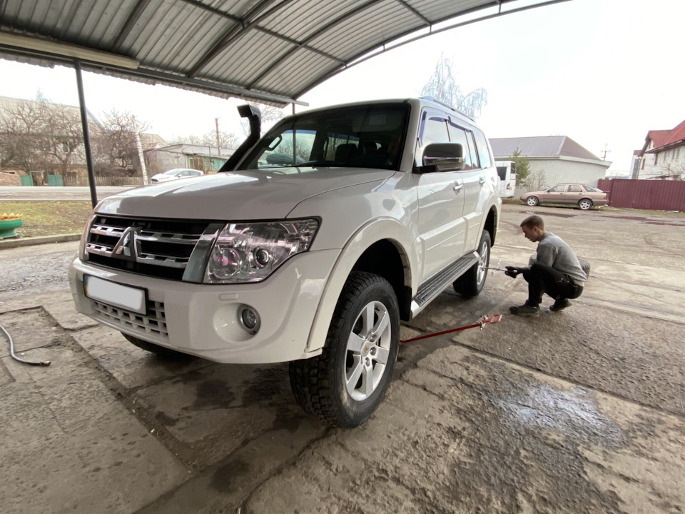 Наскільки важкий BFGoodrich? :) 1