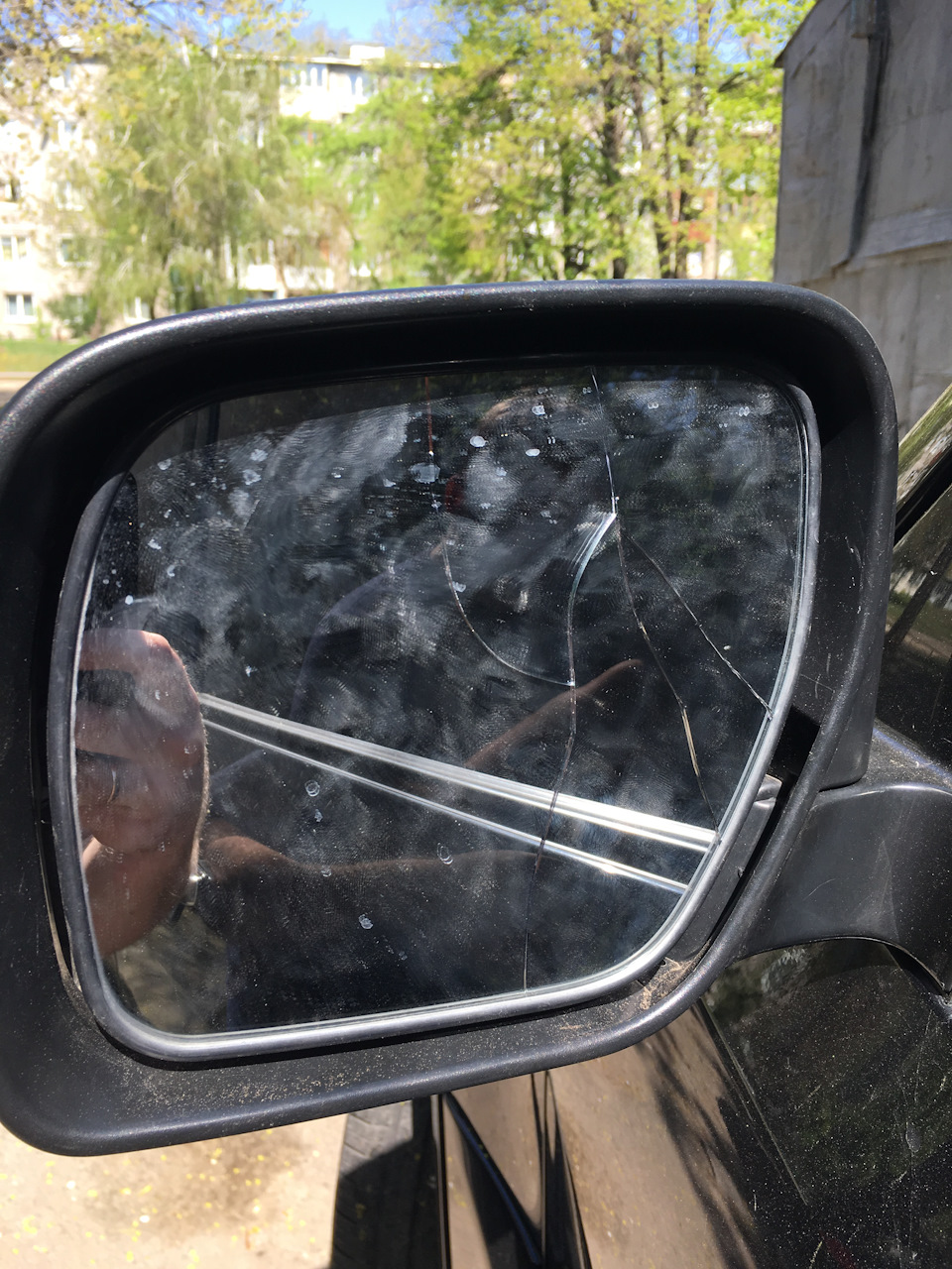 Бічне дзеркало заднього виду або Невдала профілактика підігріву дзеркал! 1
