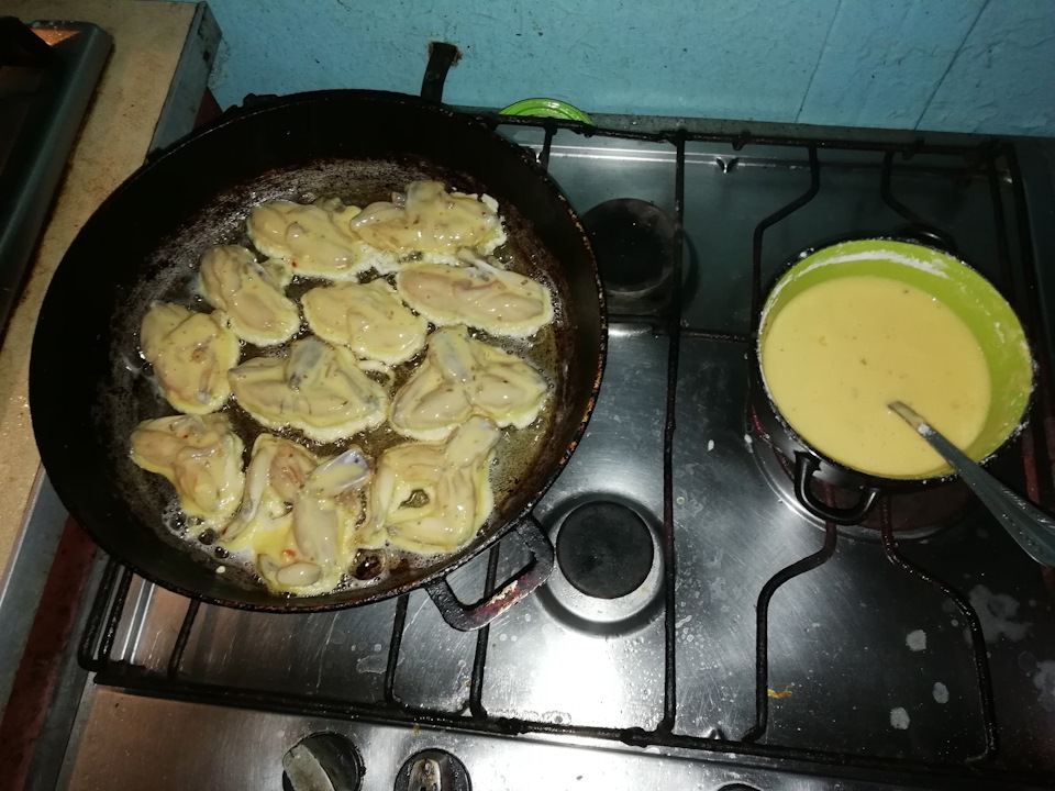 Достав шашлик😱😋😋😋 3