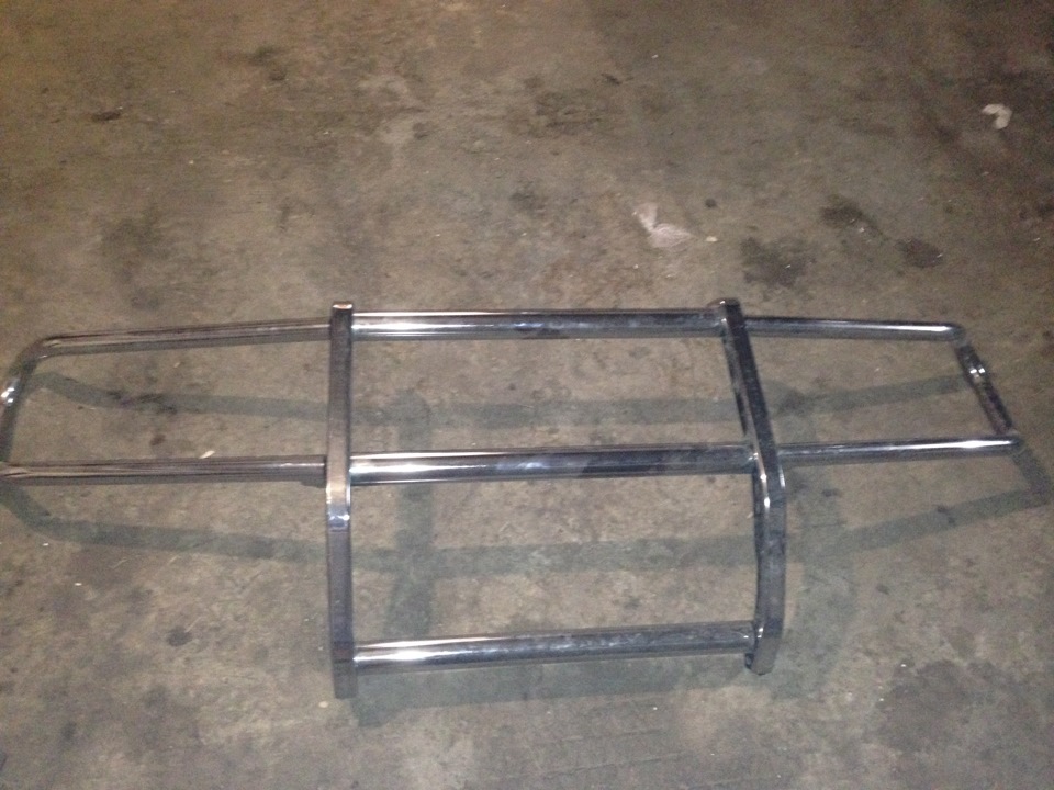 продам кенгурятник Pajero 3 2