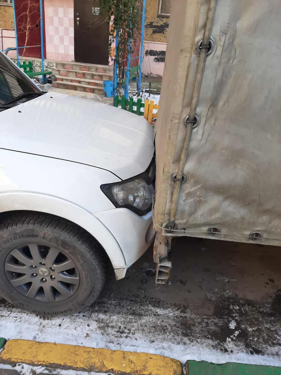 ДТП на ровном месте 1