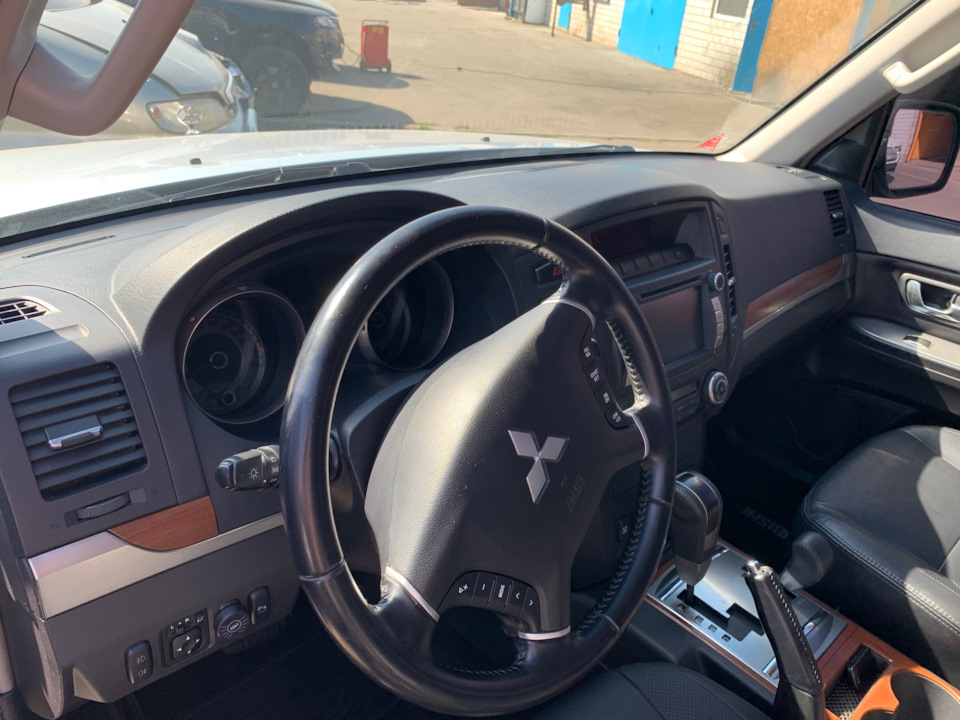 Хімчистка Pajero 3
