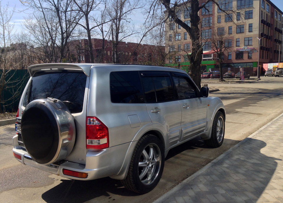 Ставим R22 на Pajero Wagon 5