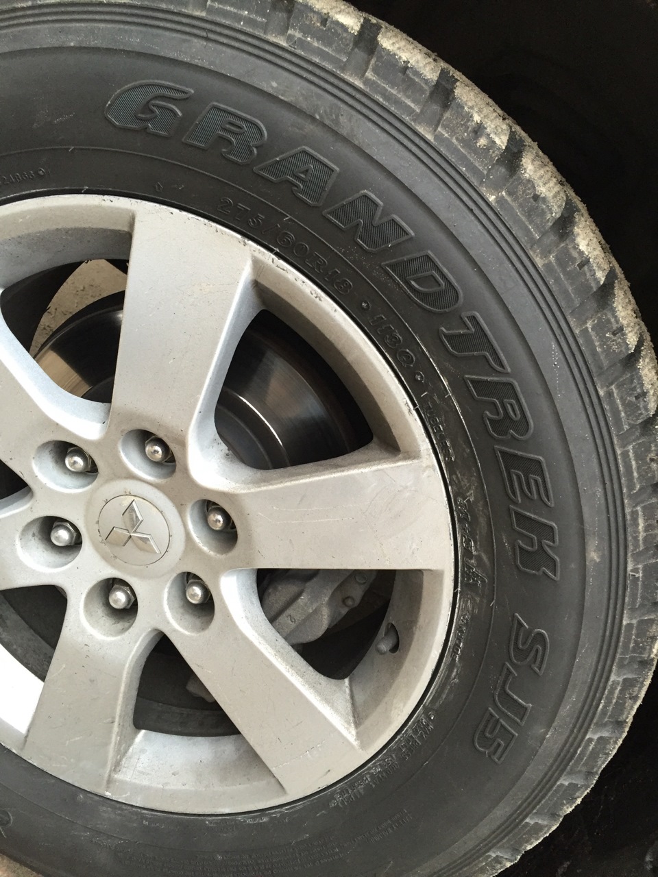 Dunlop grand trek sj5 275/60/18; nokian wr a3 215/55/16 продаж 2